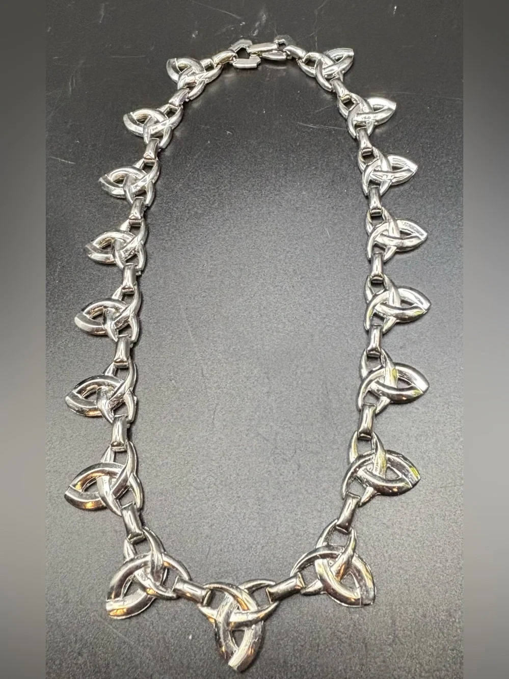 Vintage Celtic Trinity Knot Choker Necklace Triquetra Link Silver Tone 15”